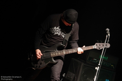 10. Kike using Yamaha 5 string active bass